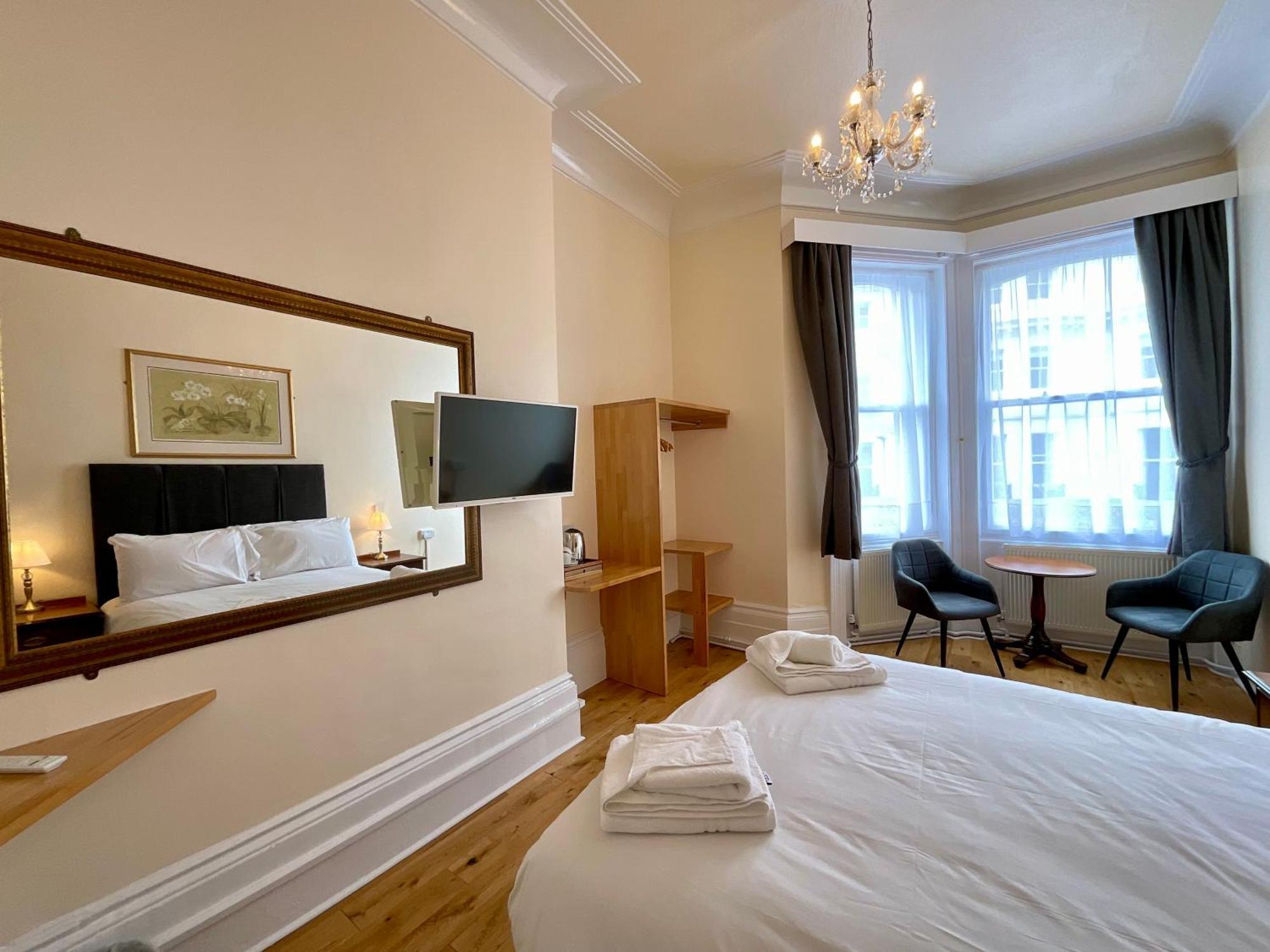 איסטבורן Vernon Guesthouse מראה חיצוני תמונה