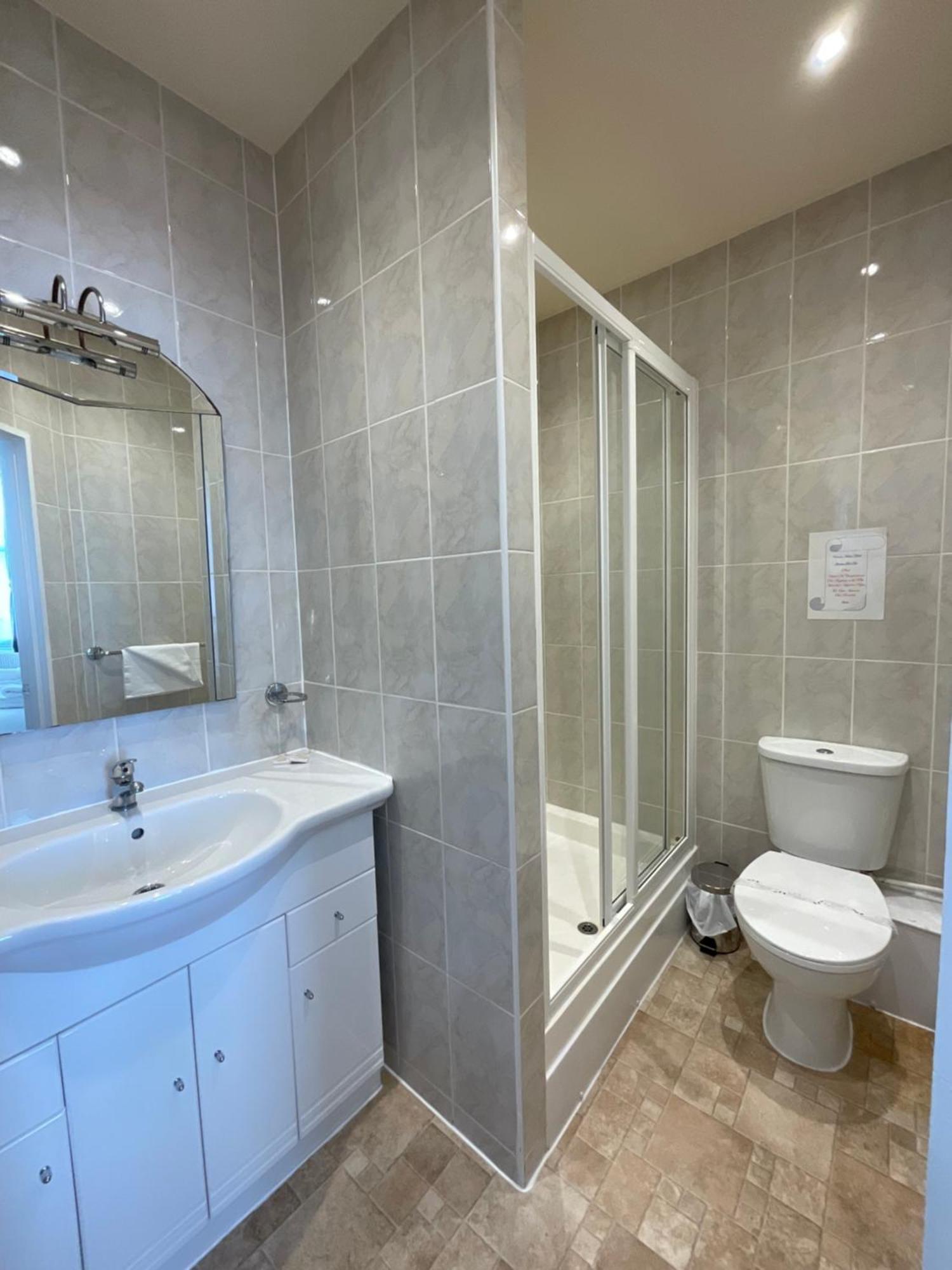 איסטבורן Vernon Guesthouse מראה חיצוני תמונה