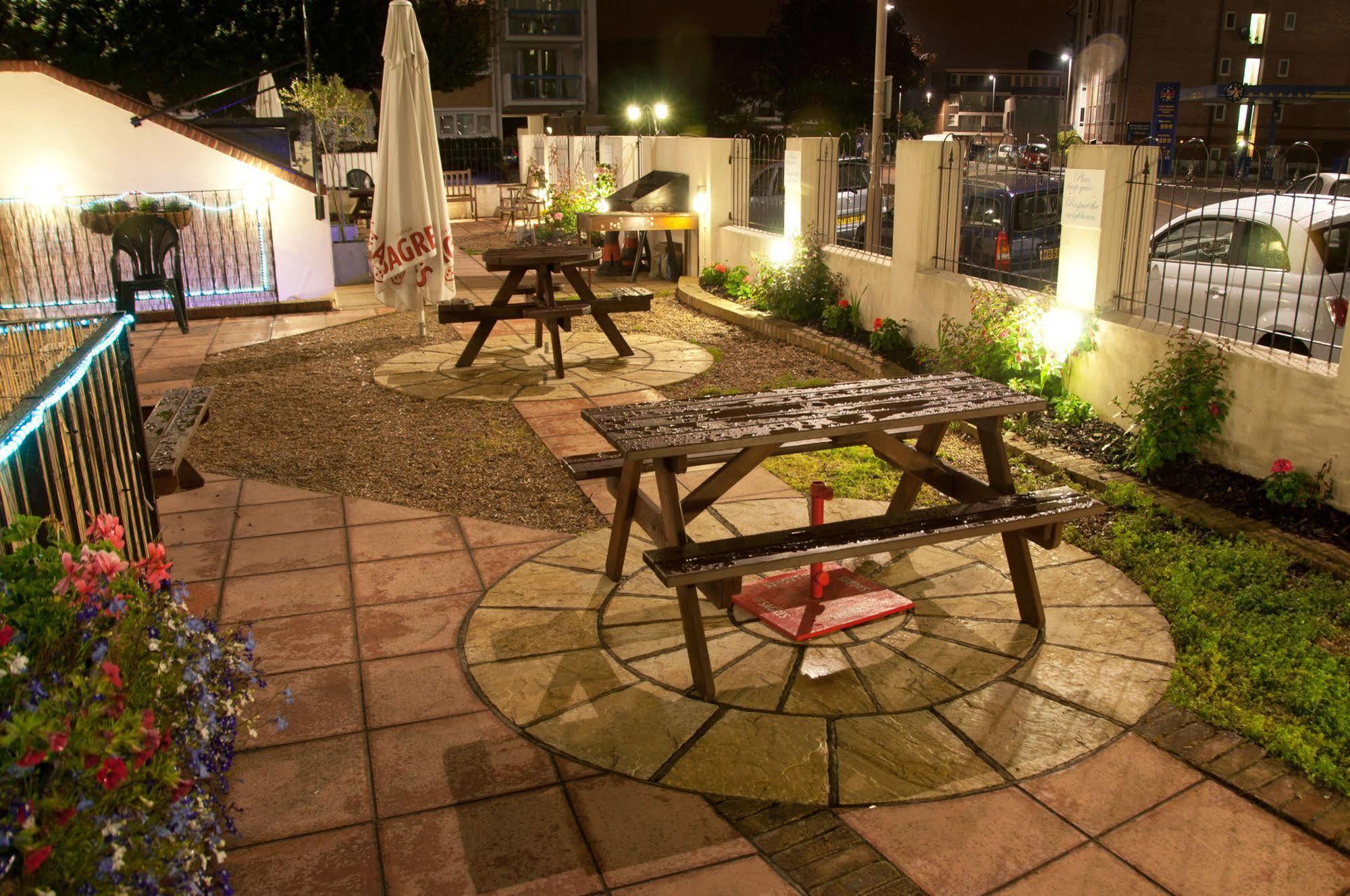 איסטבורן Vernon Guesthouse מראה חיצוני תמונה